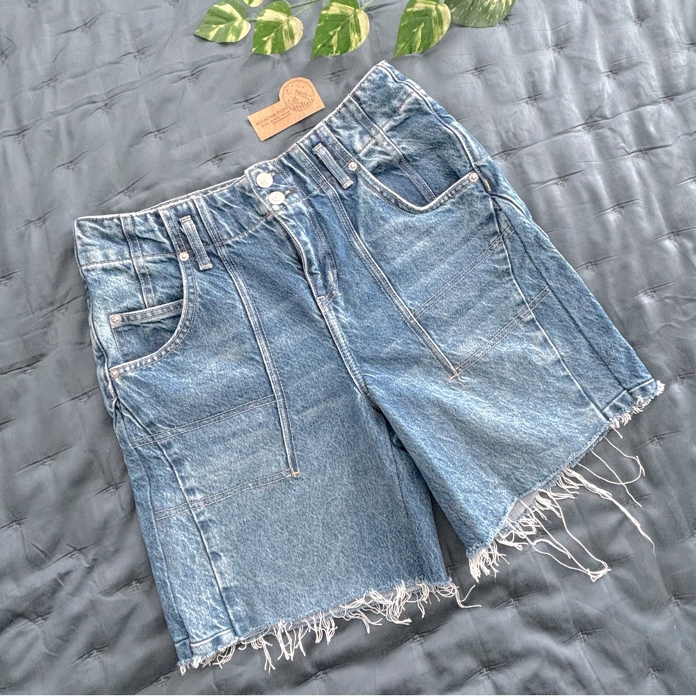 We the Free | Women’s 7” Distressed Low Rise Short 28
